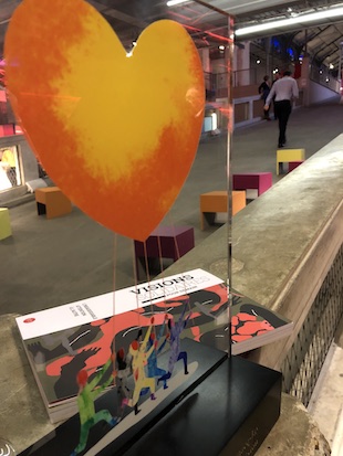 Rencontres solidaires 2018 au Centquatre-Paris : le trophée du Prix Fondation Cognacq-Jay er un numéro de la revue Visions solidaires pour demain.