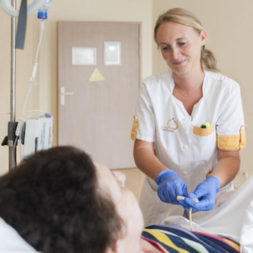 Infirmière en oncologie à l'hôpital Forcilles en Seine et Marne